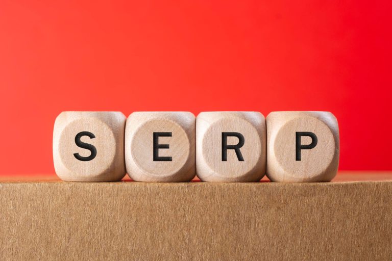 SERP คืออะไร ทำงานอย่างไร และมีองค์ประกอบอะไรบ้าง?